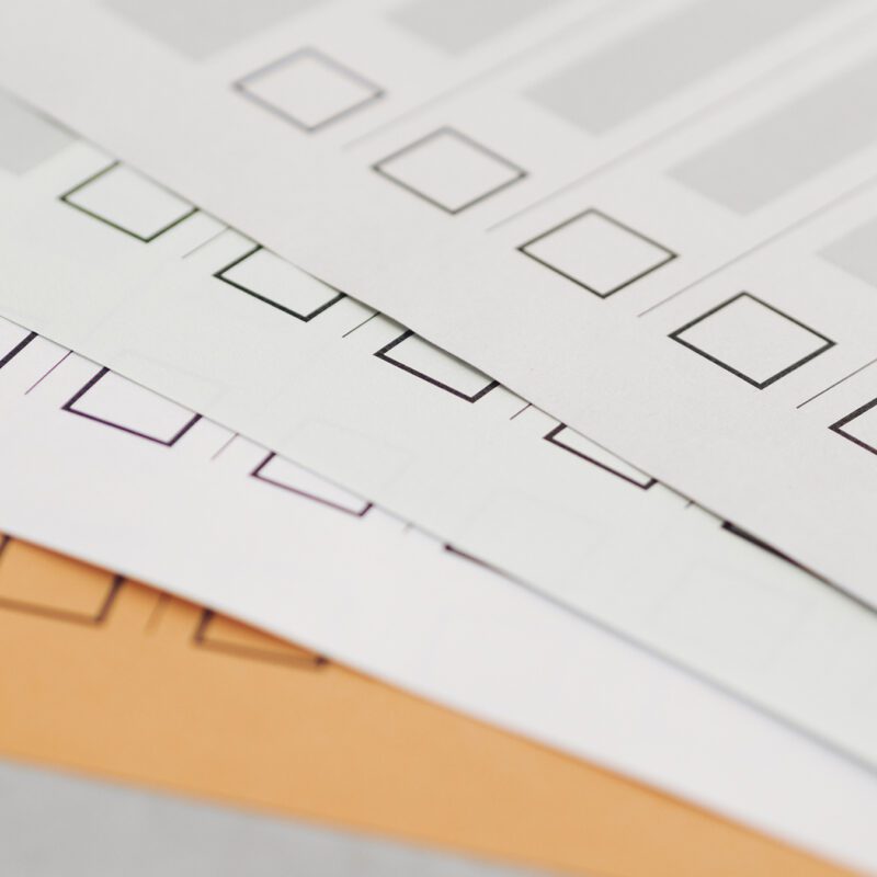 Checklist prepress opakowania – lista kontrolna przed wysłaniem plików do drukarni.